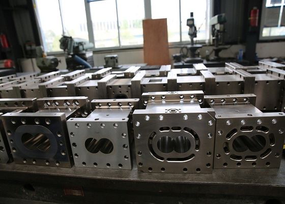 Barrels with Integrated Wear- Resistant Wr13 Alloy Steel Liner